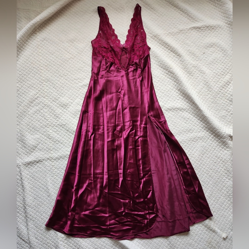 Victoria's Secret Burgundy Satin & Lace Slit Chemise Medium